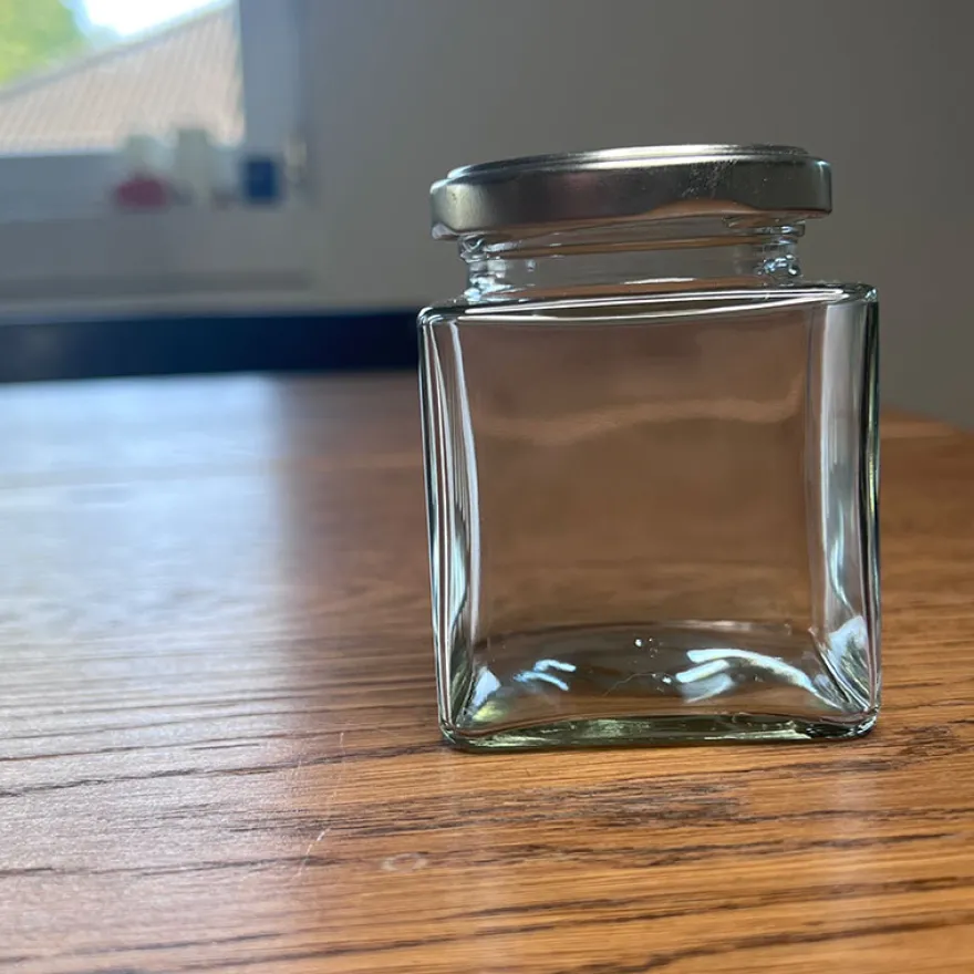 Firkantet Krydderiglas / Sylteglas med sølv låg – 212 ml